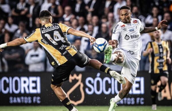 Wendel Silva é uma surpresa boa para o Santos e sua torcida. Foto: Divulgação/Santos